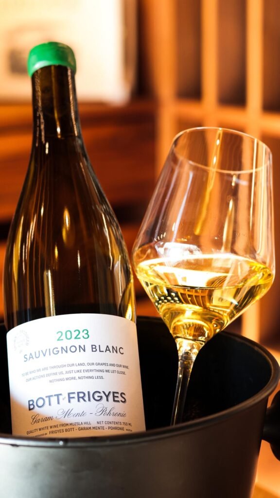 Sauvignon Blanc, Bott Frigyes