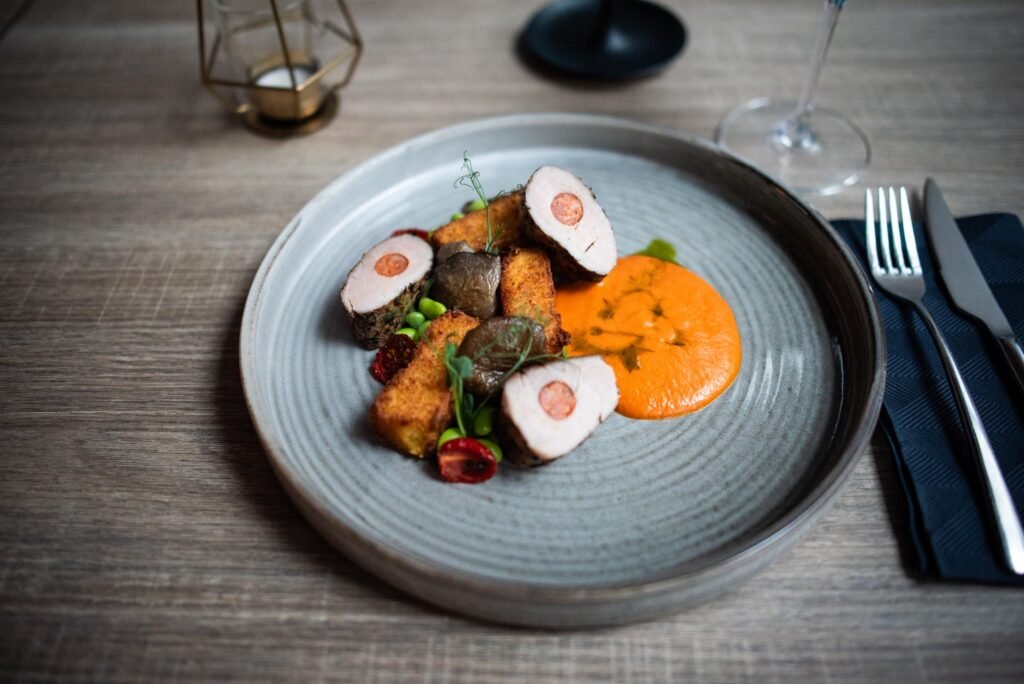 Pork tenderloin stuffed pikant smoked sausage